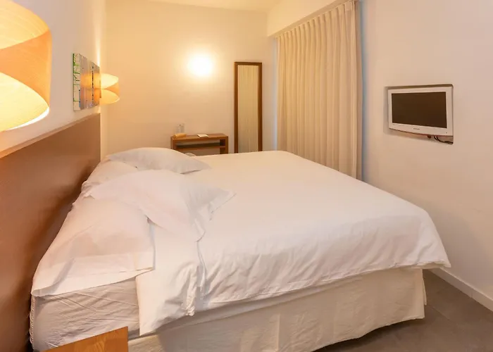 Es Mitjorn Hotel