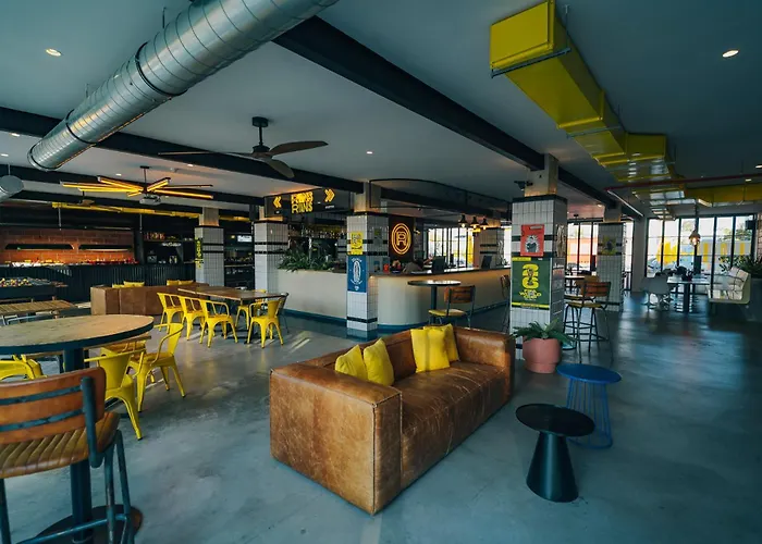 Ryans Lolas Ibiza - Adults Only